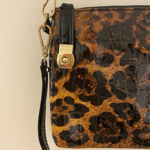 Vivian Leopard Print Crossbody Purse - Picture 5 of 10